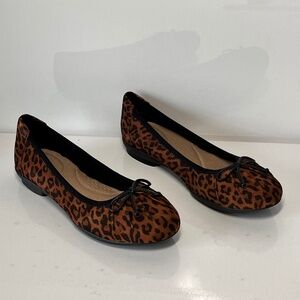 Clarks Sara Aster Suede Ballet Flats